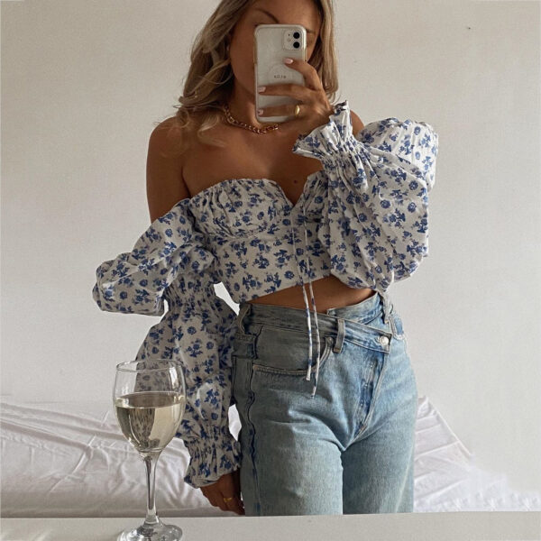 Long puff sleeve floral crop top Long puff sleeve floral crop top
