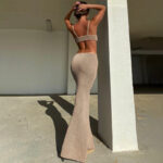 Pure charm knitted cut out halter neck backless sweater maxi