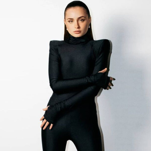 Wanda long-sleeved fashion turtleneck 3
