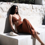 Pure charm knitted cut out halter neck backless sweater maxi